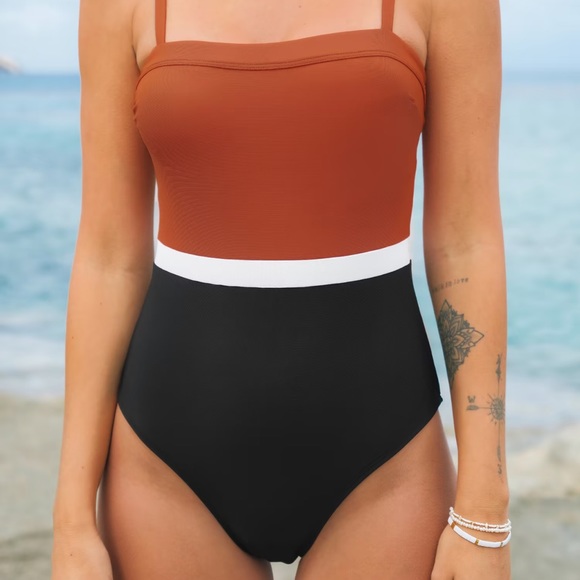 Color block Square Neck One Piece Swimsuit - Picture 3 of 4